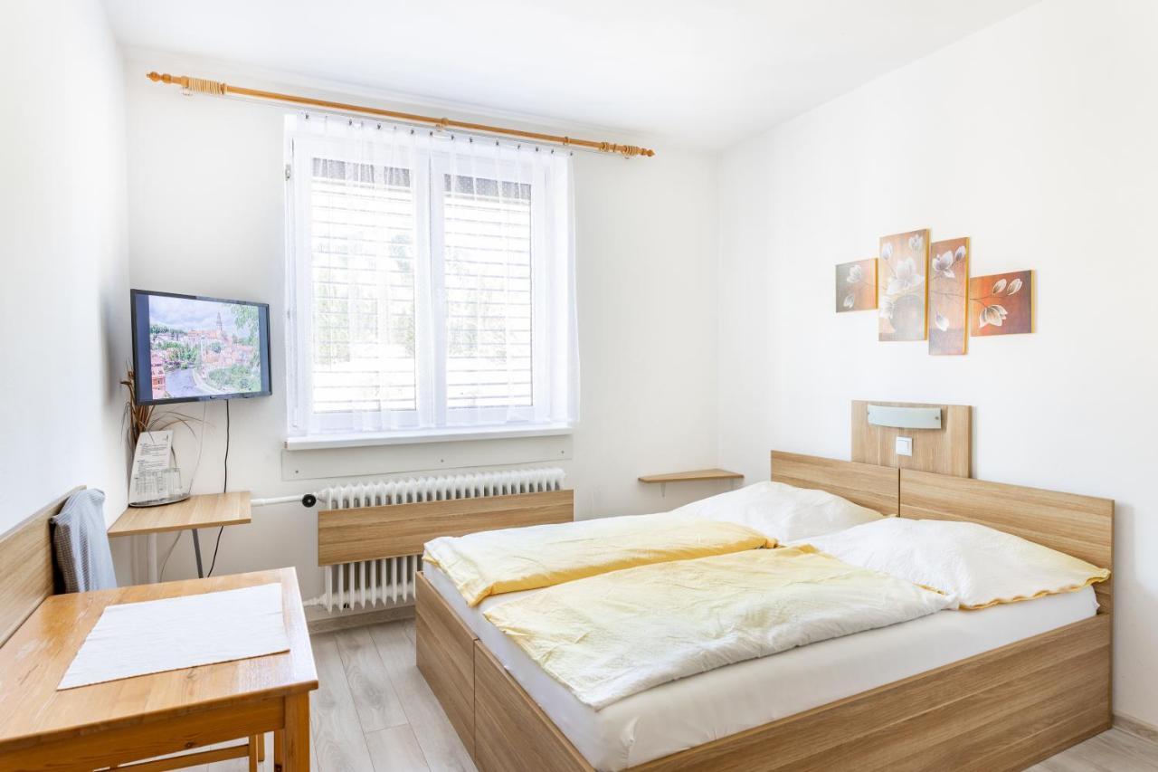 Ubytovani Bezchlebovi Hotel Cesky Krumlov Bagian luar foto