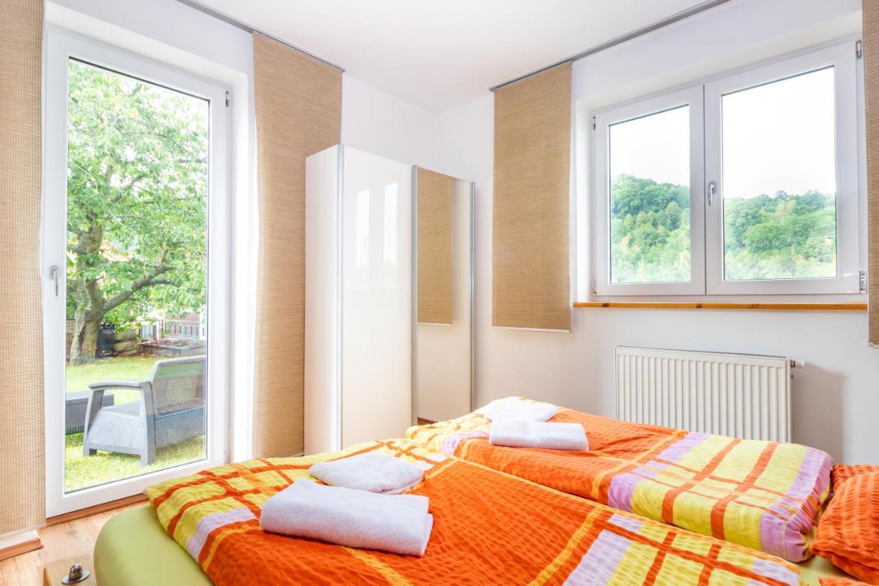 Ubytovani Bezchlebovi Hotel Cesky Krumlov Bagian luar foto